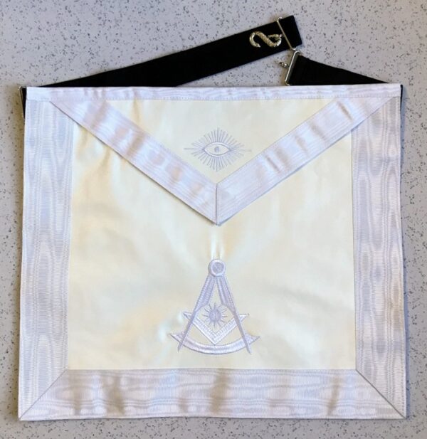 Past Master Apron White New For Sale