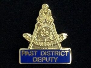 Masonic Past District Deputy Lapel Pin New
