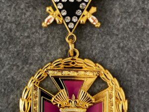 Knights Templar Past Grand Commander Jewel Front