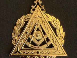 Masonic Past Grand Master Jewel - Style 2